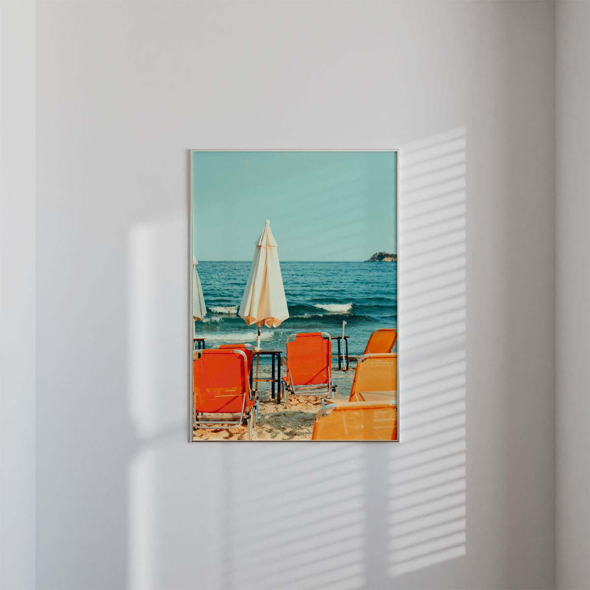 Sandy Vintage Beach Wall print